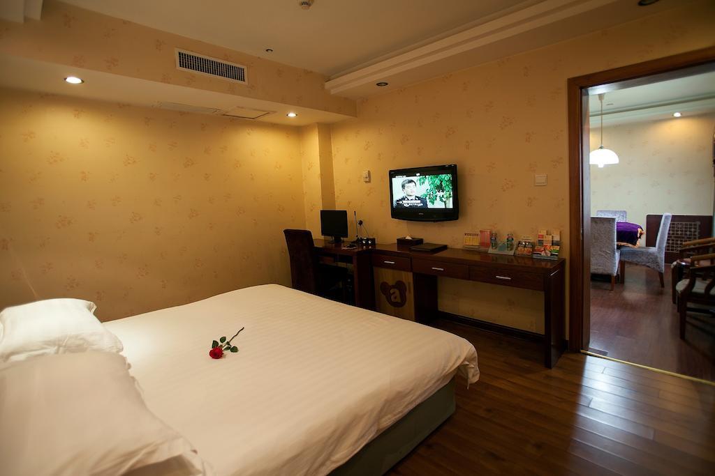 Yiwu Luckbear Hotel Room photo